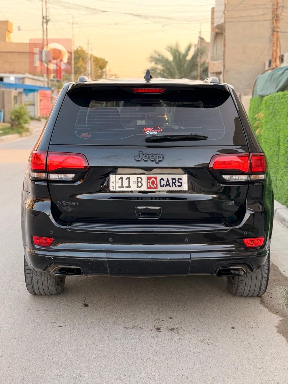 جیپ گراند شیرۆکی